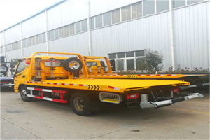 城东附近拖车救援搭电